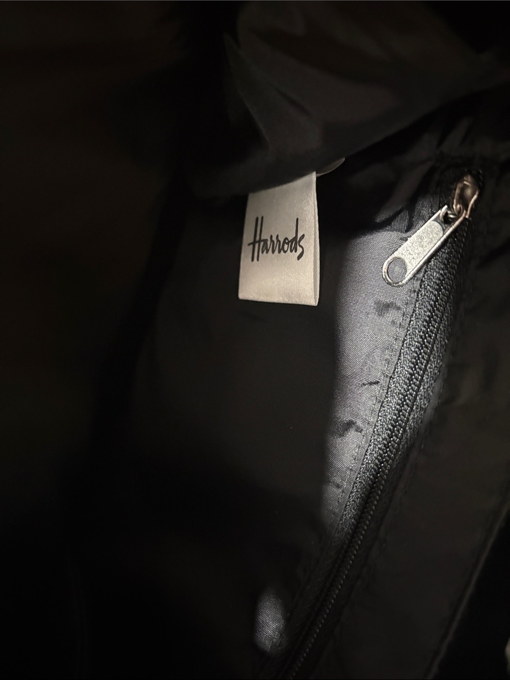 Harrods Cream, Lime & Black Cityscape Shopper Tote - Picture 5 of 8